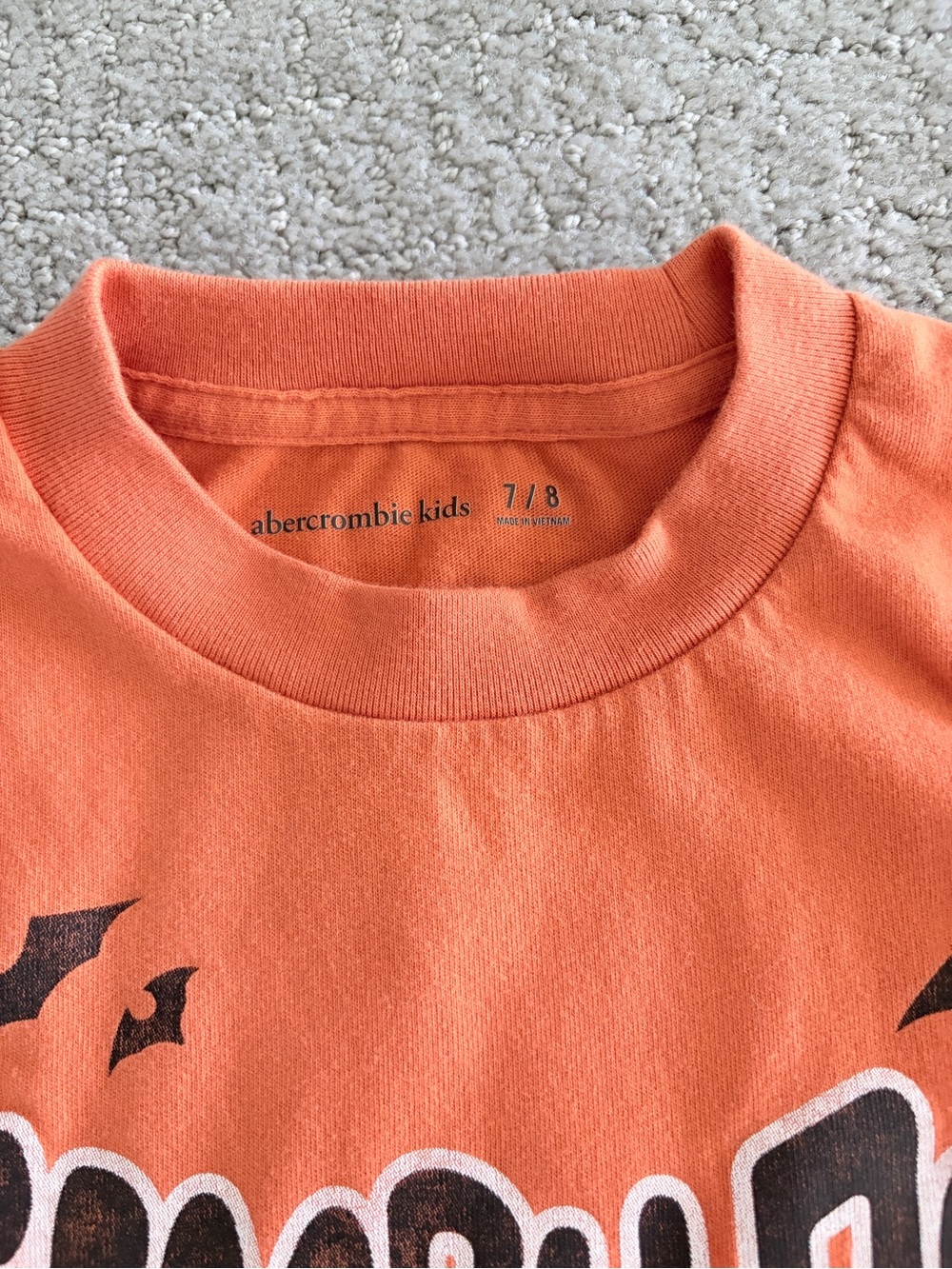 Abercrombie kids T-shirt - Picture 2 of 5